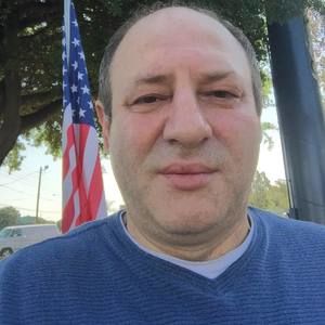 Meet your Posher, Rafael